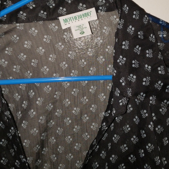 Maternity blouse - Picture 2 of 4